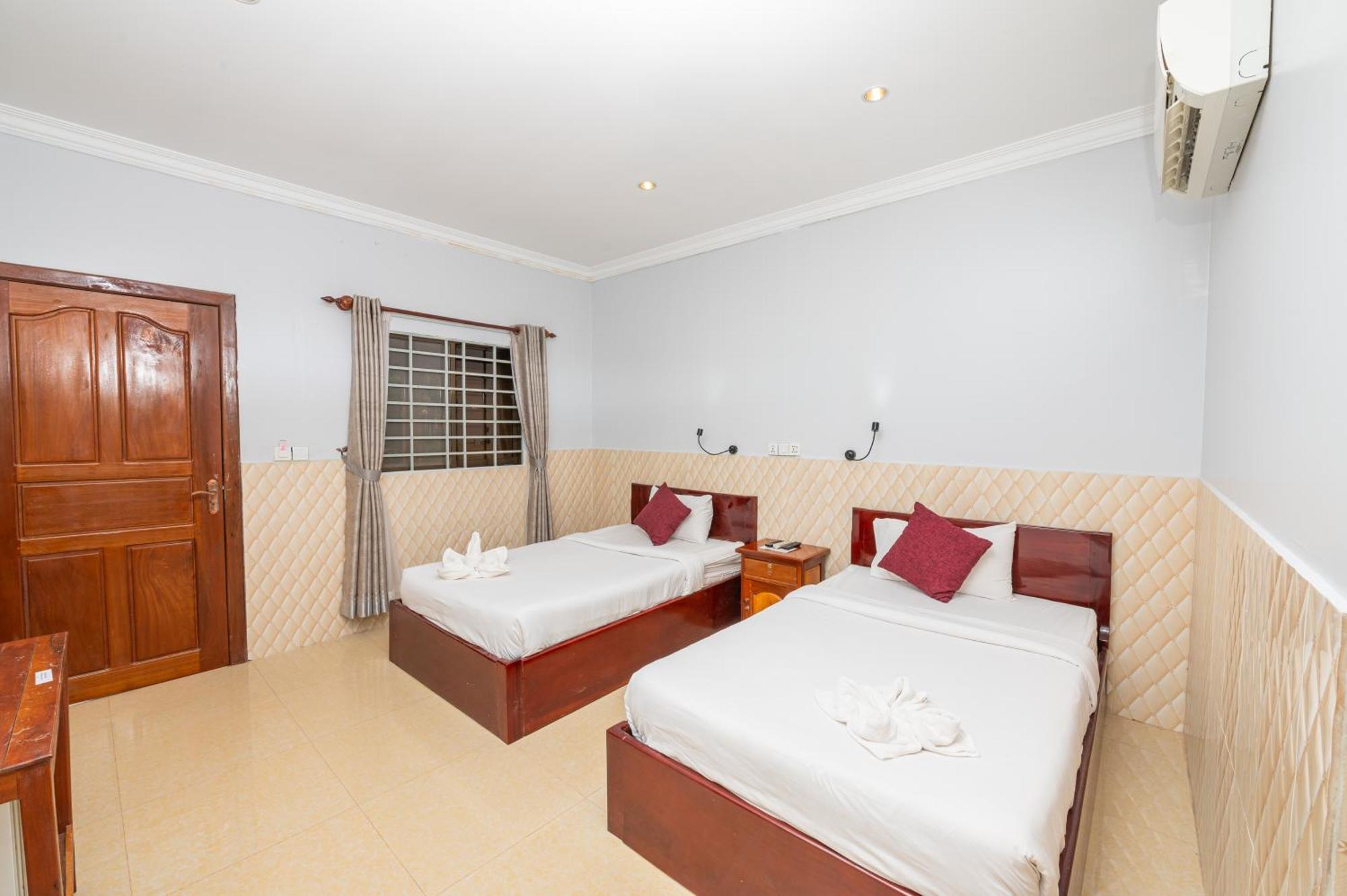 Damnak Soksan Hotel Siem Reap Exterior photo