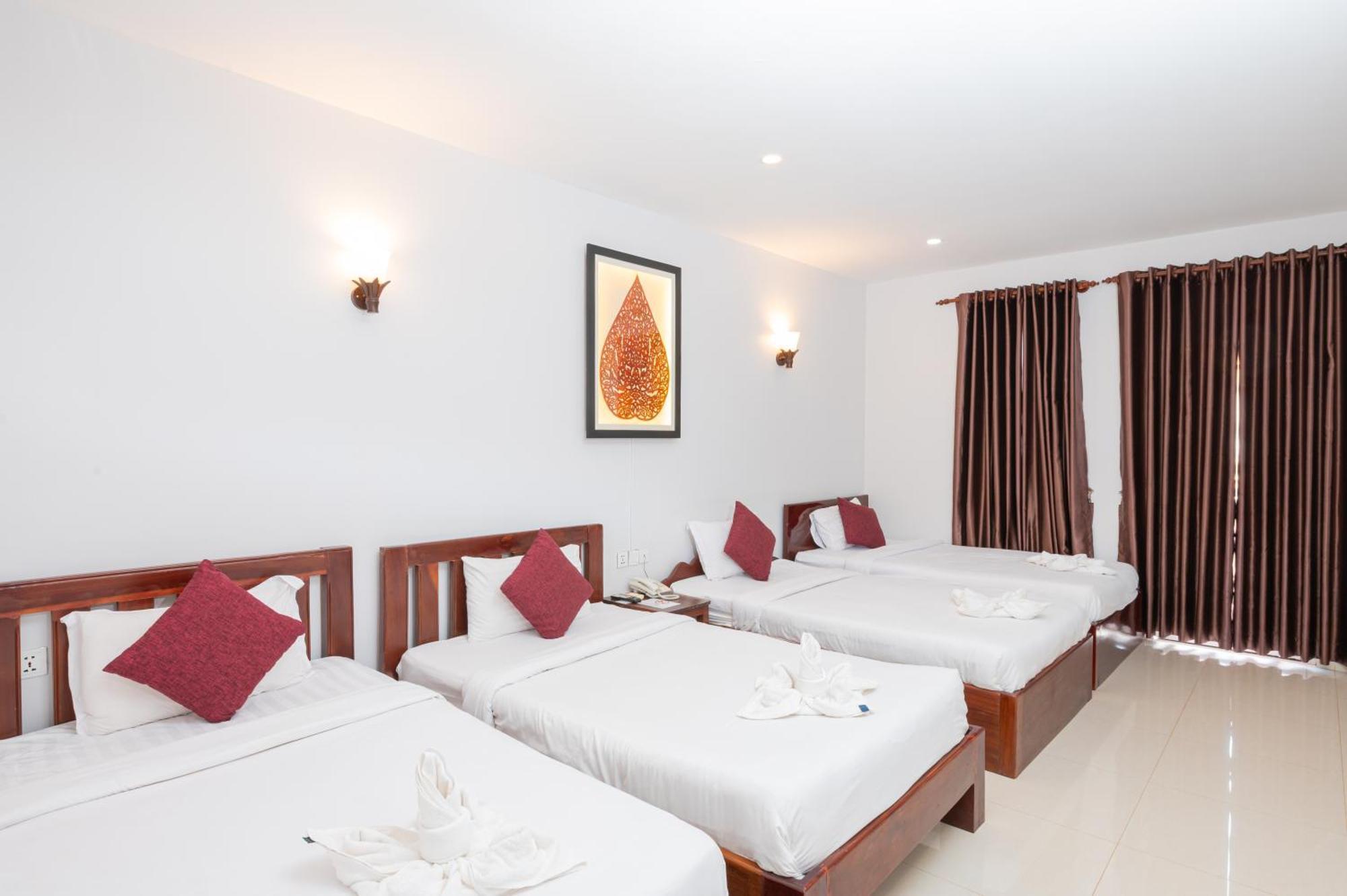 Damnak Soksan Hotel Siem Reap Exterior photo